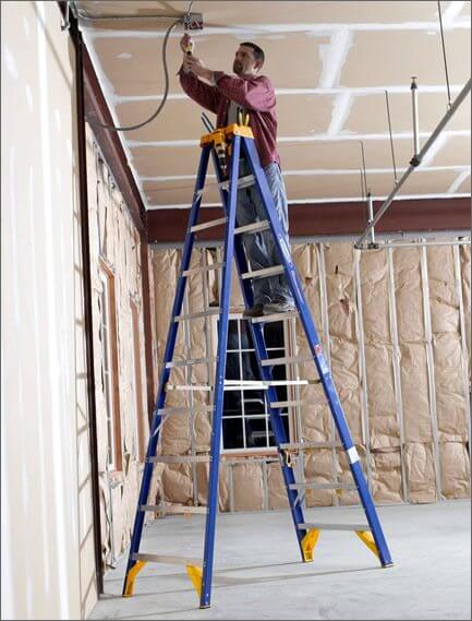 electrician apprentice on ladder